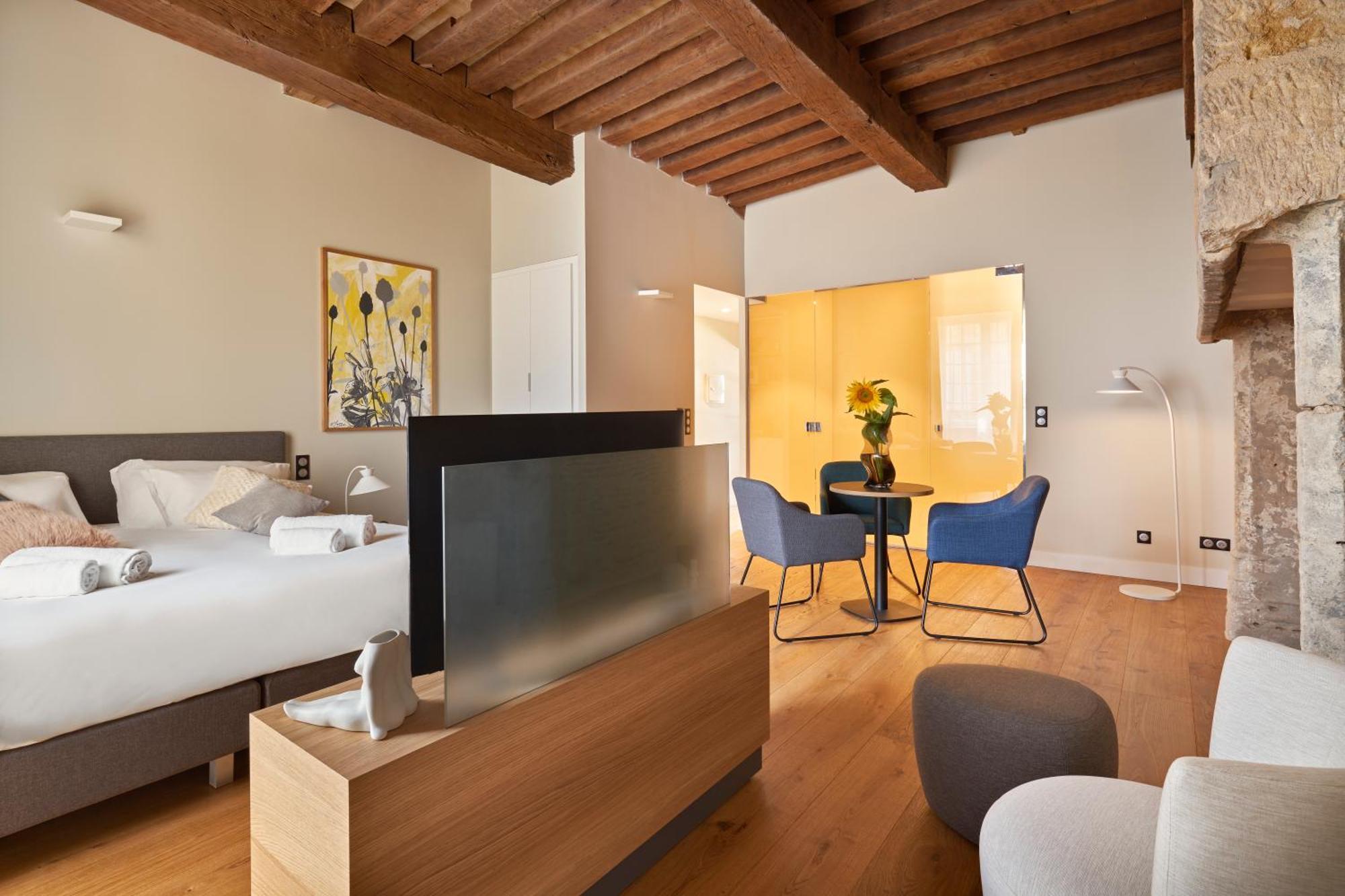מונפזייר Hotel Le Chevalier Bleu מראה חיצוני תמונה